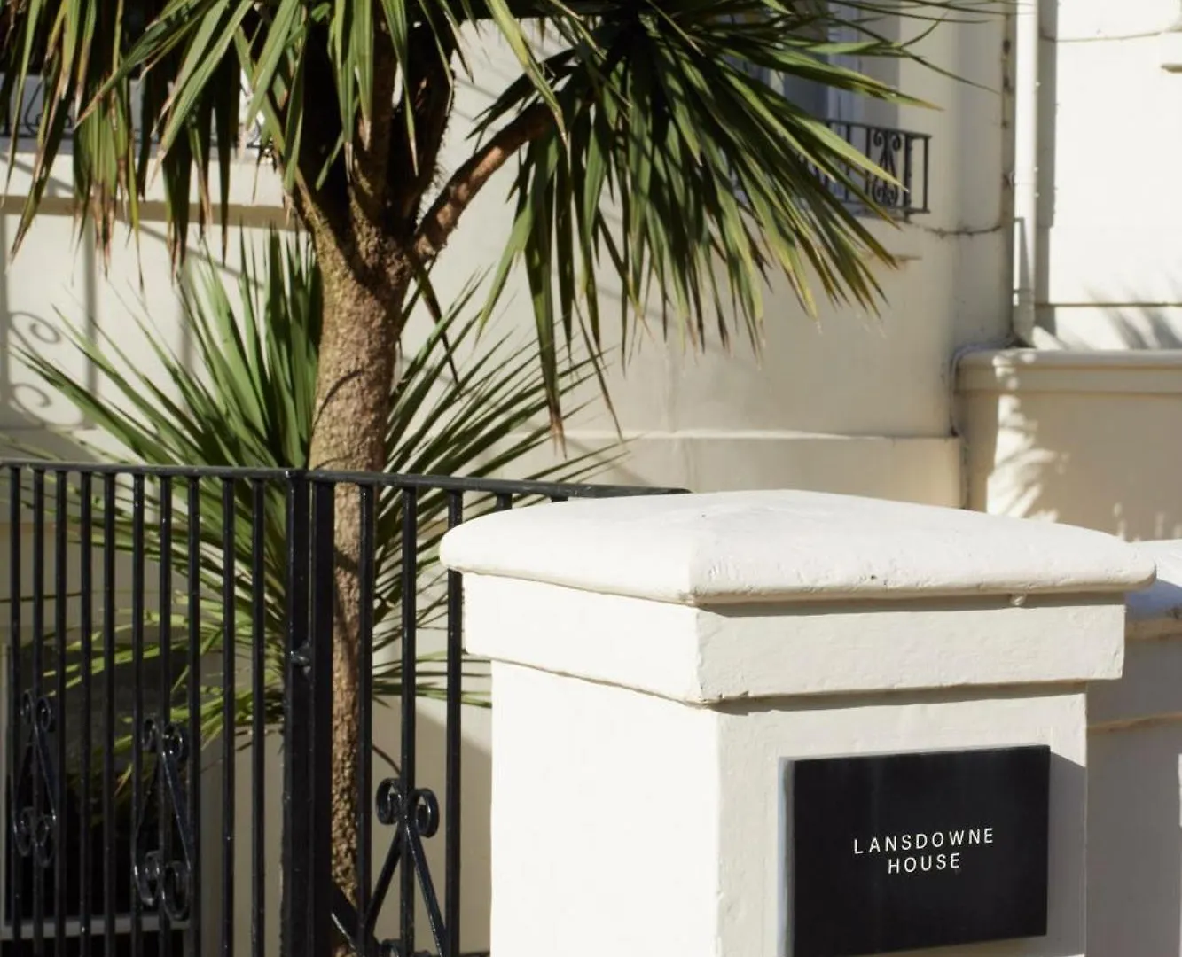 Lansdowne House Hove Bed & Breakfast