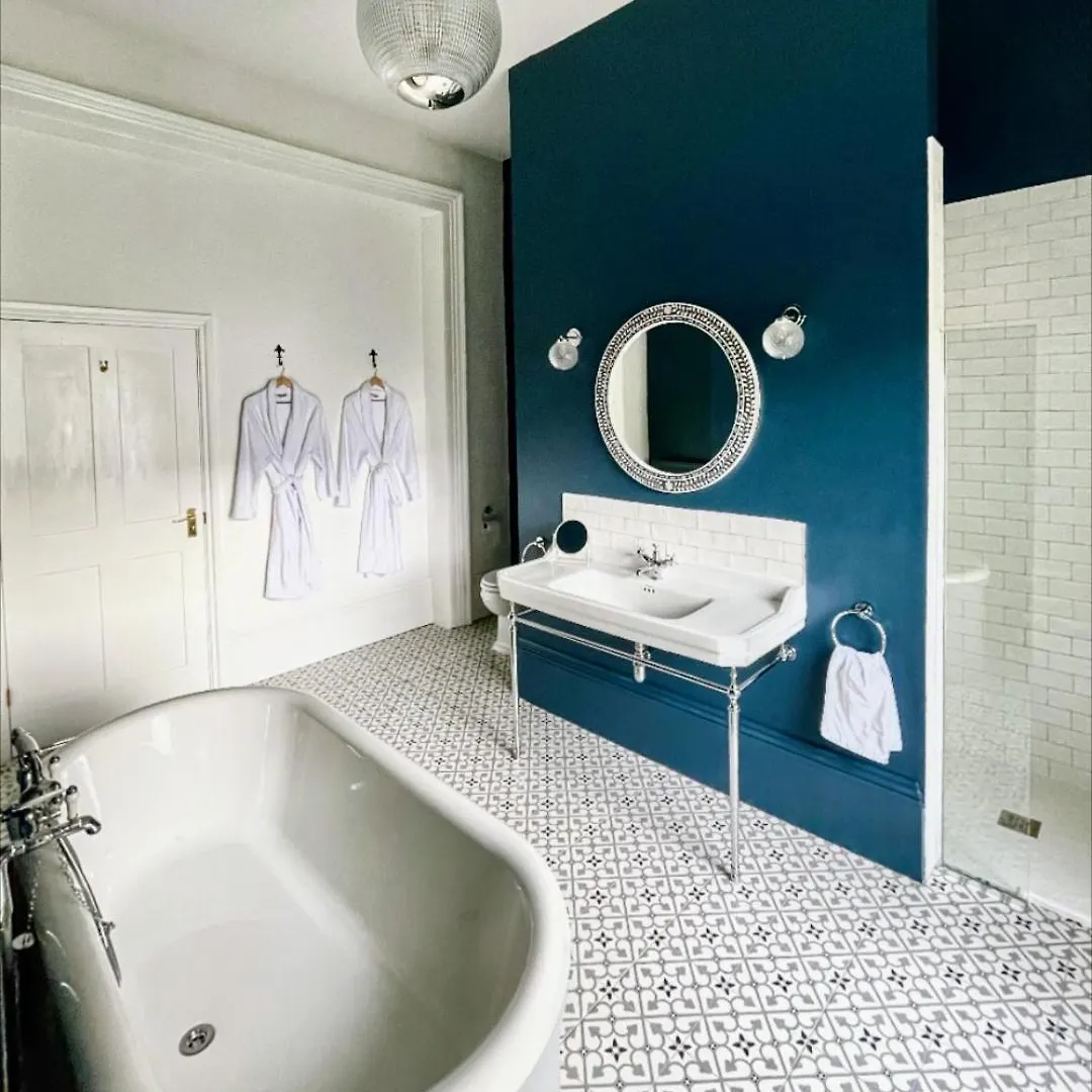 Lansdowne House Hove Bed & Breakfast